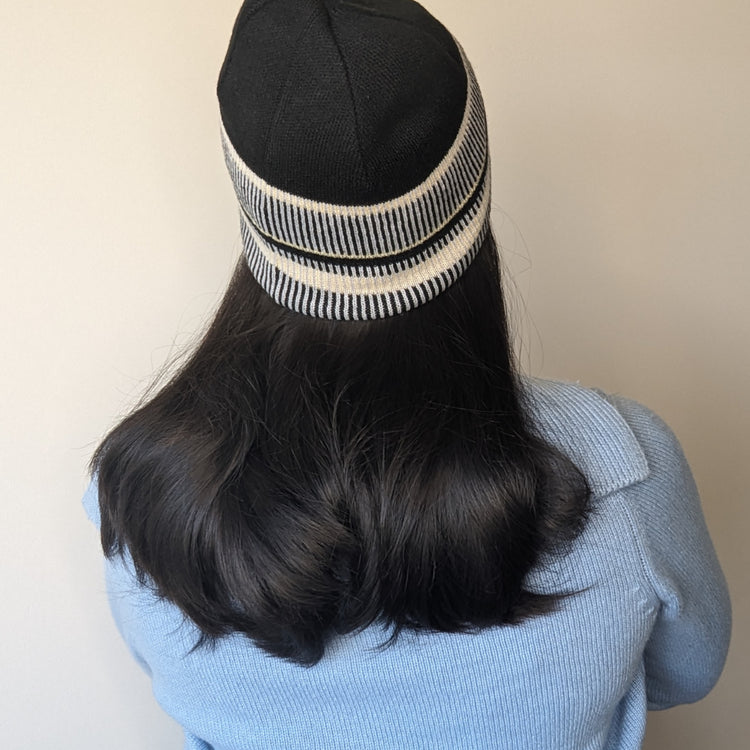 14"-inch-off-black-beanie-wig-back