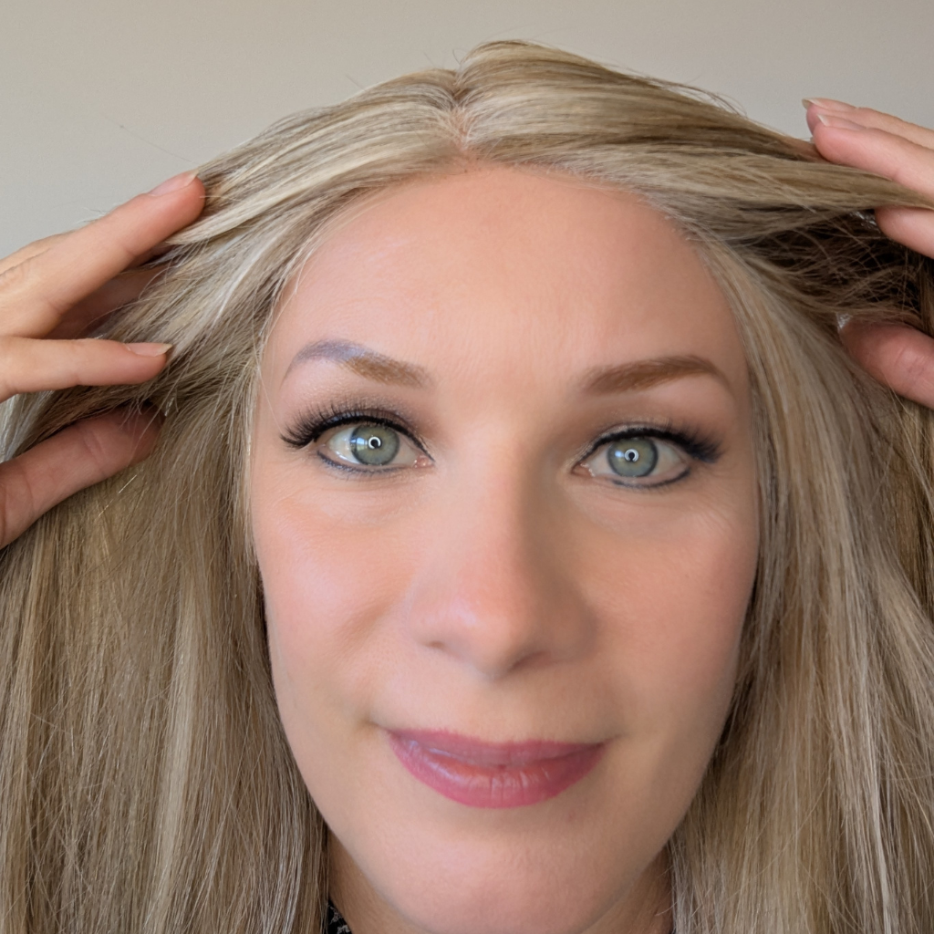 lace front wig human hair beige blonde front zoomed in